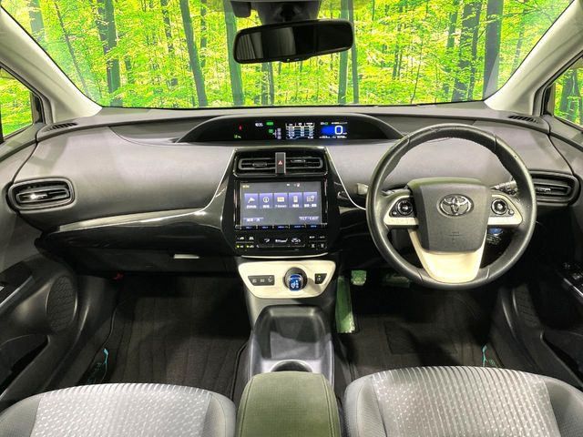 プリウス1.8 S セーフティ プラス