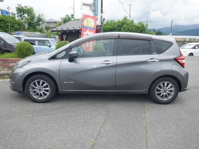 ノート1.2 e-POWER X FOUR Vセレクション 4WD