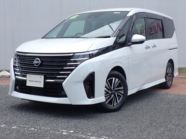 セレナ1.4 e-POWER ハイウェイスターV