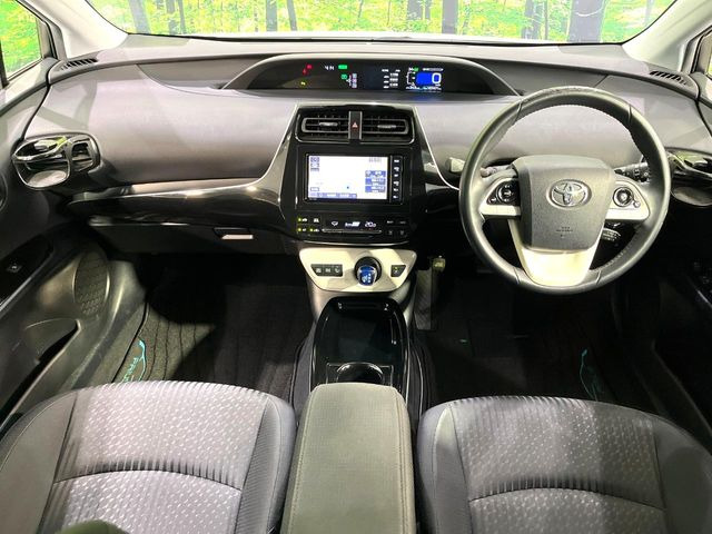 プリウス1.8 S セーフティ プラス