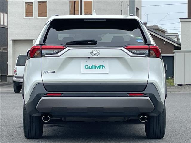 RAV42.0 G 4WD