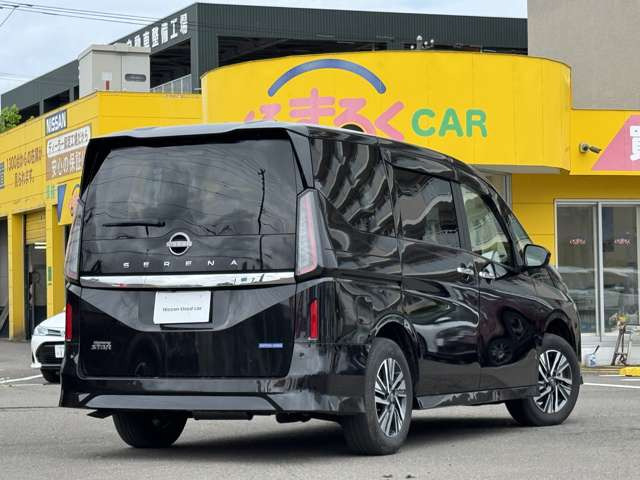 セレナ2.0 ハイウェイスターV 4WD