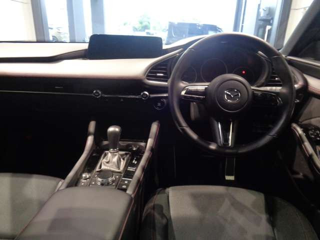 MAZDA3ファストバック1.5 15S ブラック セレクション