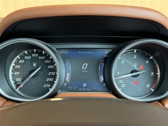 レヴァンテ3.0 4WD