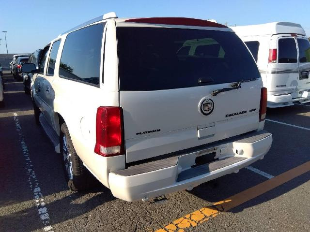 エスカレード6.0 4WD