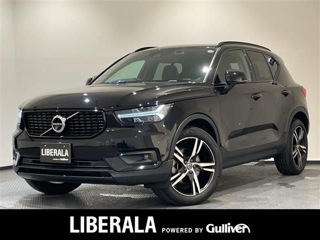 XC40B4 AWD Rデザイン 4WD
