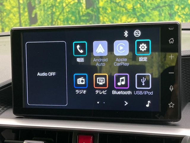 �y8�C���` �f�B�X�v���C�I�[�f�B�I�z���ʂ̃f�B�X�v���C��AppleCarPlay��AndroidAuto�����p�\�B�傫�ȉ�ʂŃX�}�z�i�r�A�v���������p���������܂���