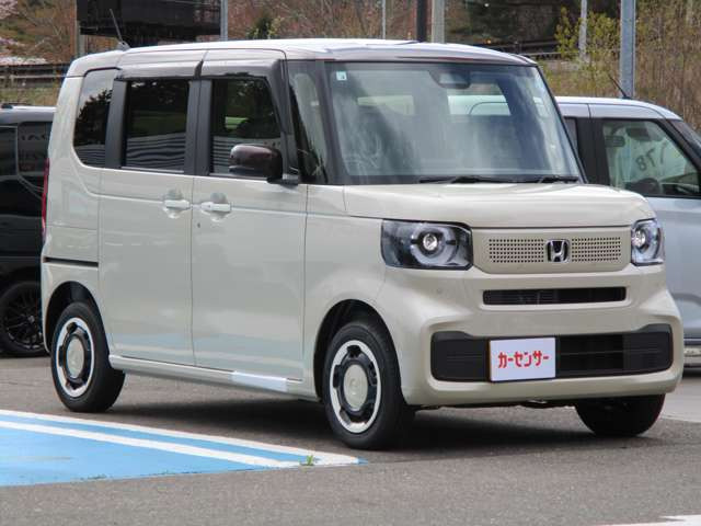 N-BOXファッションスタイル 2トーン 4WD
