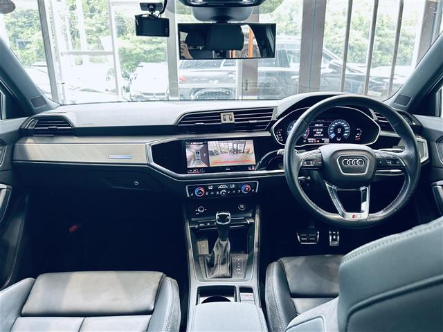 Q3スポーツバック35 TFSI Sライン