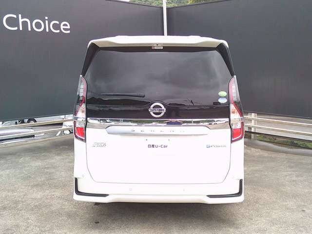セレナ1.2 e-POWER ハイウェイスターV