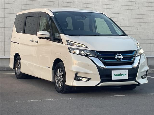 セレナ1.2 e-POWER ハイウェイスターV