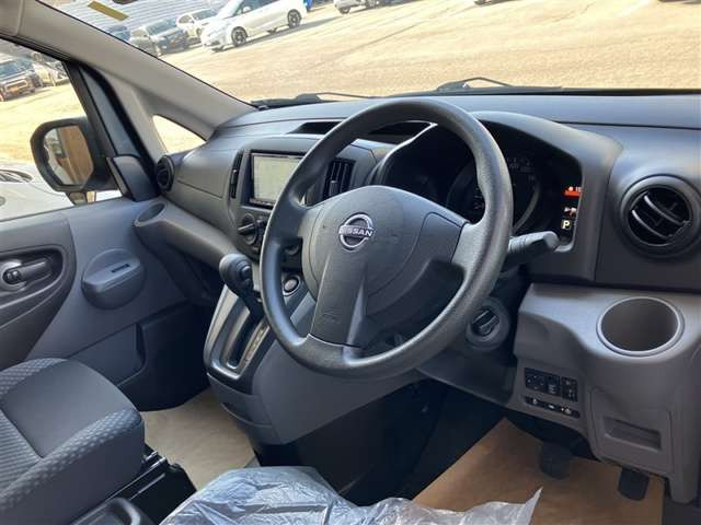 NV200バネットバン1.6 GX 4WD