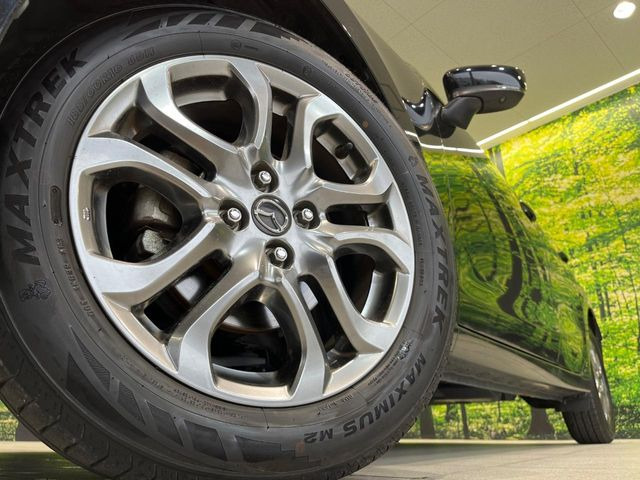 �y����16�C���`�A���~�z�C�[���z�O�ςɃ}�b�`���������A���~�z�C�[���𑕒����Ă���܂��B�e��ЊO�A���~�z�C�[����A�X�^�b�h���X�^�C�����戵�����Ă���܂��B���񂲑��k����������