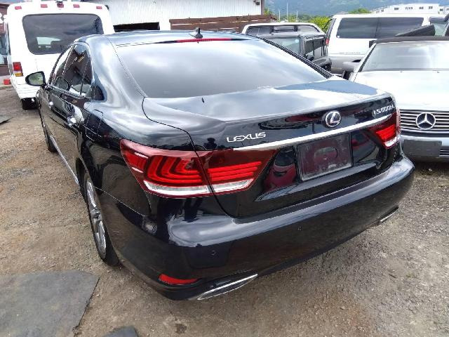 LS600hL エグゼクティブパッケージ 4WD