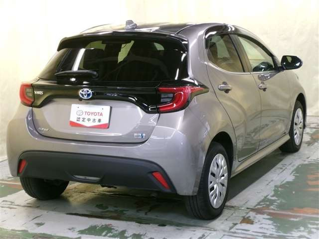 ヤリス1.5 ハイブリッド Z E-Four 4WD