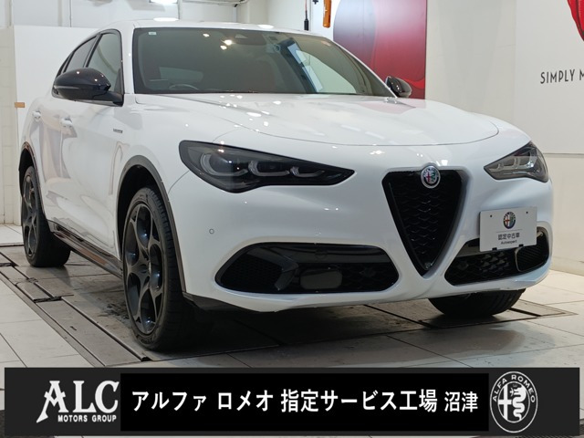 ステルヴィオ2.0 ターボ Q4 ヴェローチェ 4WD