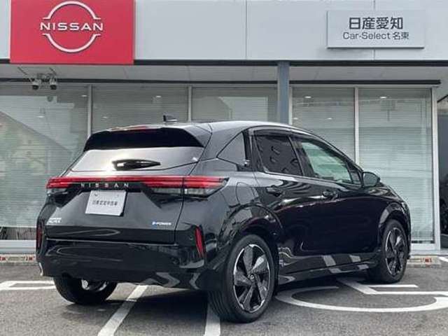 ノートオーラ1.2 G レザーエディション