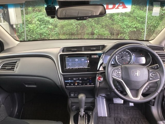 グレイス1.5 LX 助手席回転シート