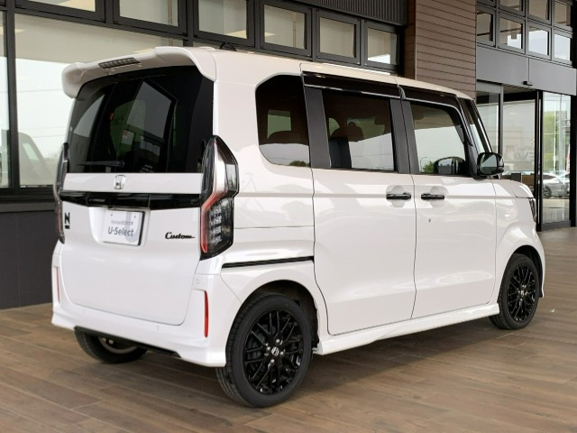 N-BOXカスタムL ターボ スタイルプラス ブラック 4WD