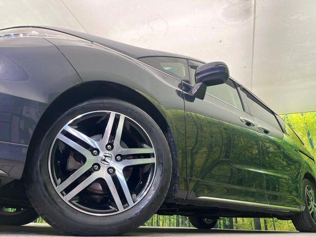 �y�����A���~�z�C�[���z�O�ςɃ}�b�`���������A���~�z�C�[���𑕒����Ă���܂��B�e��ЊO�A���~�z�C�[����A�X�^�b�h���X�^�C�����戵�����Ă���܂��B���񂲑��k����������