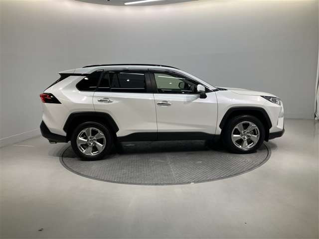 RAV42.5 ハイブリッド G E-Four 4WD