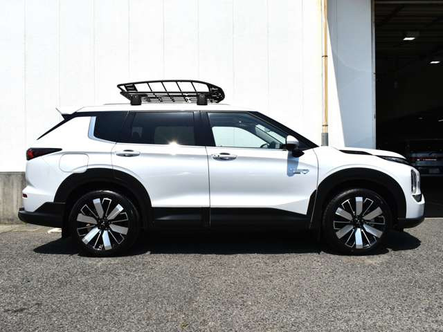アウトランダーPHEV 2.4 P 4WD