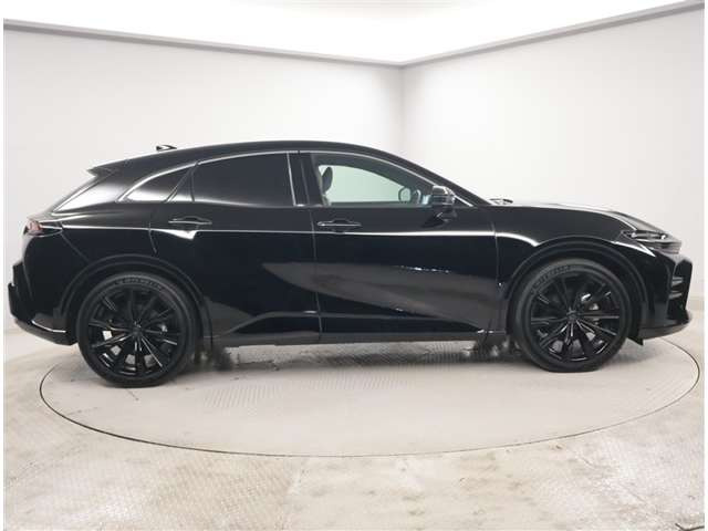 クラウンスポーツ2.5 Z E-Four 4WD