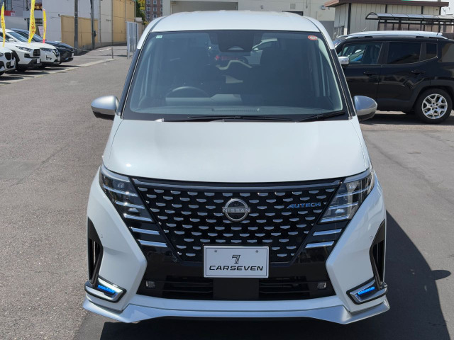 セレナ1.4 e-4ORCE AUTECH 4WD
