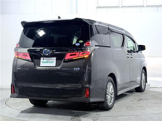 ヴェルファイアハイブリッド 2.5 ZR Gエディション E-Four 4WD