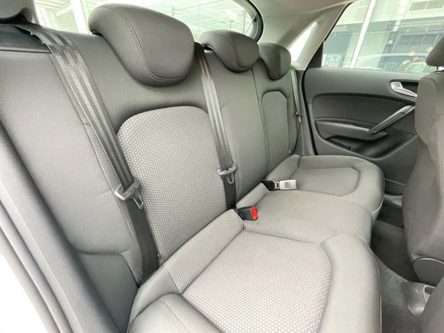 ���㕔���Ȃ��C�ɂȂ�悤�ȃL�Y�E�����ւ��蓙�A�傫�ȃ_���[�W�͂Ȃ��A�ǍD�ȏ�Ԃł��B