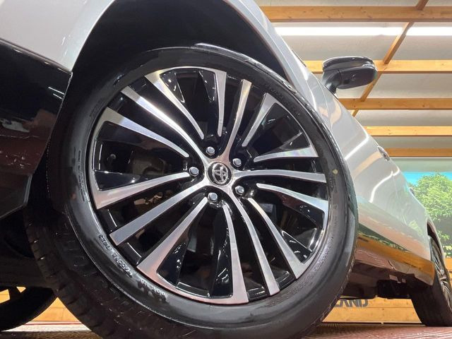 �y����19�C���`�A���~�z�C�[���z�O�ςɃ}�b�`���������A���~�z�C�[���𑕒����Ă���܂��B�e��ЊO�A���~�z�C�[����A�X�^�b�h���X�^�C�����戵�����Ă���܂��B���񂲑��k����������