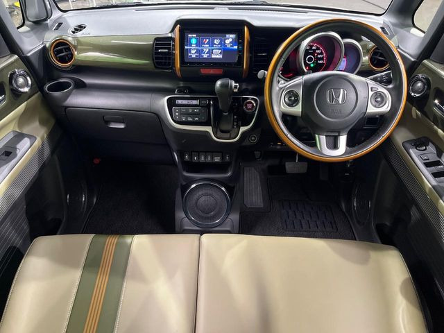 N-BOXスラッシュG L ターボ インテリアカラーパッケージ