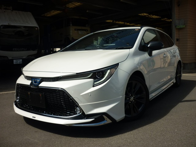 カローラツーリング1.8 ハイブリッド W×B E-Four 4WD