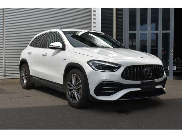 GLAクラスAMG GLA35 4マチック 4WD