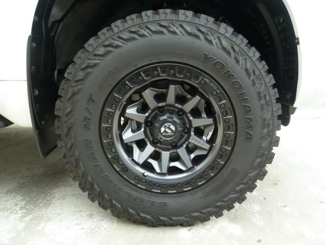 ランドクルーザープラド2.7 TX Lパッケージ 70th アニバーサリーリミテッド 4WD