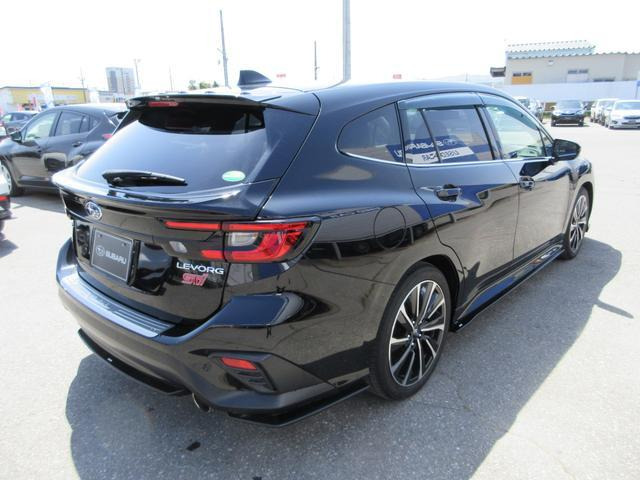 レヴォーグ1.8 STI スポーツ EX 4WD