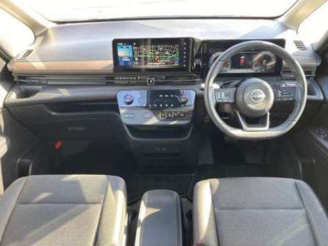 セレナ1.4 e-POWER ハイウェイスターV