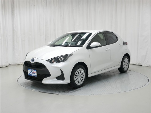 ヤリス1.5 ハイブリッド X E-Four 4WD
