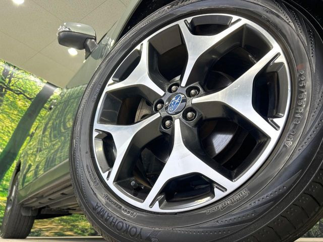 �y����18�C���`�A���~�z�C�[���z�O�ςɃ}�b�`���������A���~�z�C�[���𑕒����Ă���܂��B�e��ЊO�A���~�z�C�[����A�X�^�b�h���X�^�C�����戵�����Ă���܂��B���񂲑��k����������
