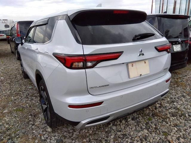 アウトランダーPHEV 2.4 G 4WD