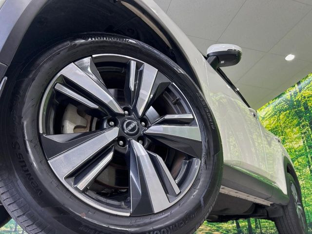 �y����19�C���`�A���~�z�C�[���z�O�ςɃ}�b�`���������A���~�z�C�[���𑕒����Ă���܂��B�e��ЊO�A���~�z�C�[����A�X�^�b�h���X�^�C�����戵�����Ă���܂��B���񂲑��k����������