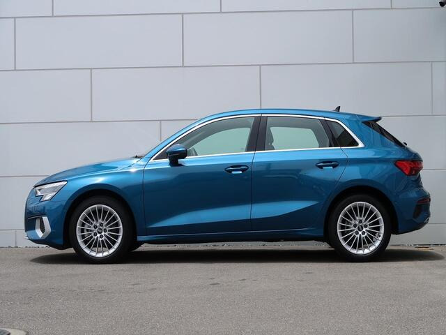 A3スポーツバック40 TFSI クワトロ アドバンスト 4WD