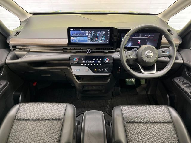 セレナ1.4 e-POWER ハイウェイスターV