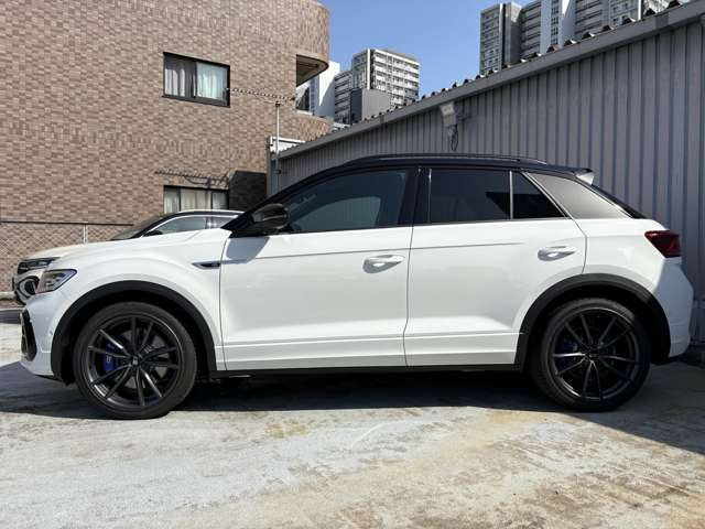 T-RocR ブラック スタイル パフォーマンス 4WD