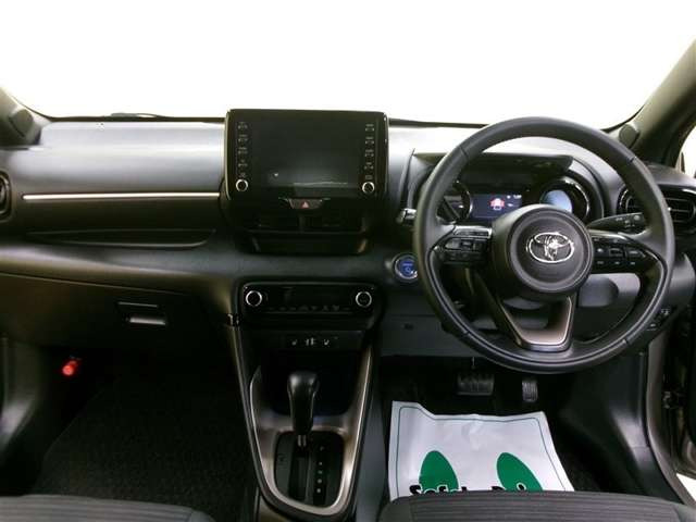 ヤリス1.5 ハイブリッド Z E-Four 4WD