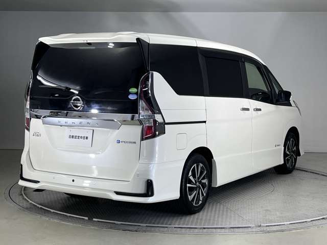 セレナ1.2 e-POWER ハイウェイスターV
