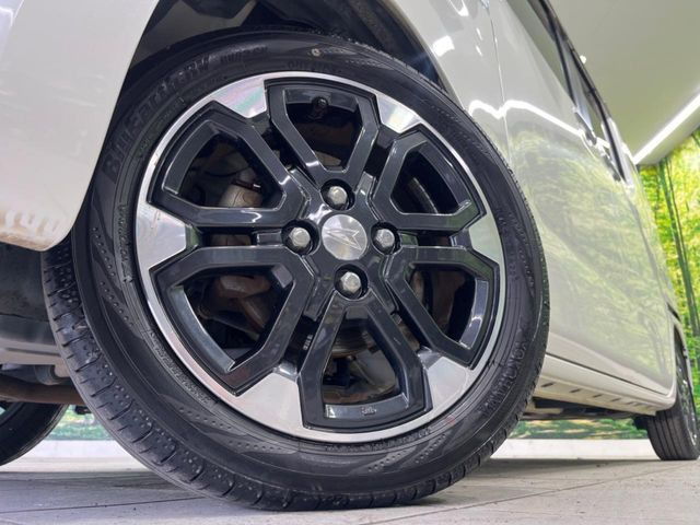 �y����15�C���`�A���~�z�C�[���z�O�ςɃ}�b�`���������A���~�z�C�[���𑕒����Ă���܂��B�e��ЊO�A���~�z�C�[����A�X�^�b�h���X�^�C�����戵�����Ă���܂��B���񂲑��k����������