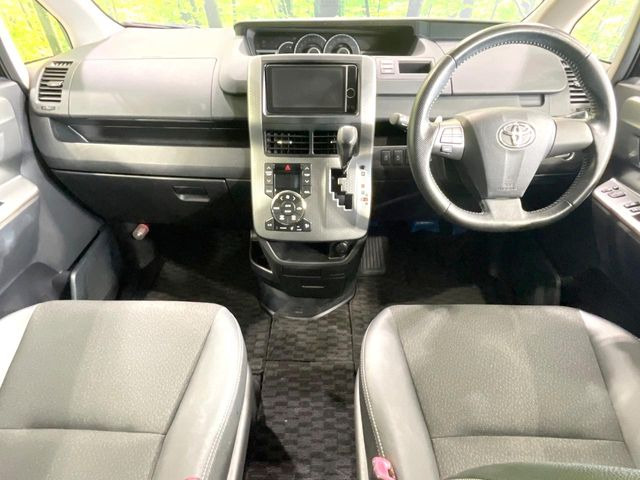 ヴォクシー2.0 ZS 煌Z