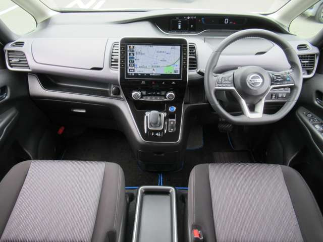 セレナ1.2 e-POWER ハイウェイスターV