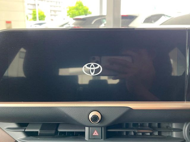 クラウンクロスオーバー2.5 G アドバンスト レザー パッケージ E-Four 4WD